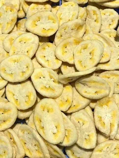 Crispy Dried Banana Packaging 10kg/ box Shelf Life 12 months Brand Name Le Gia Group Material 100% Fresh Banana Drying Process Crispy - Image 1