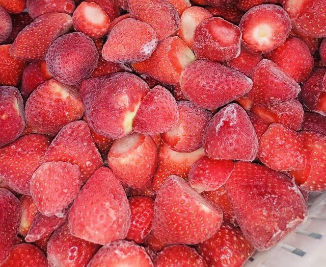 Frozen Strawberry Grade - Image 2