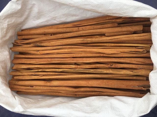CIGARETTE CINNAMON, Vietnam CASSIA, BEST quality, wholesale price good contact +84 903681947 - Image 4