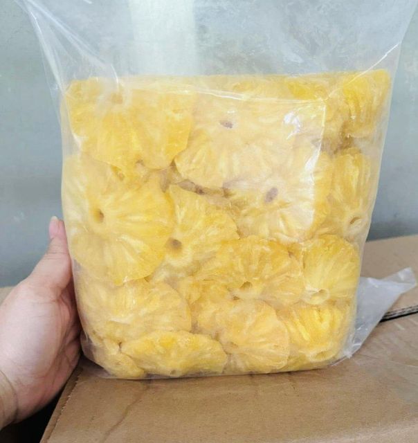 Soft Dried Pineapple  Type 1 Color Yellow Shelf Life 6 months Material Fresh Pineapple Place of Origin Viet Nam Max. Moisture (%) 15- - Image 4