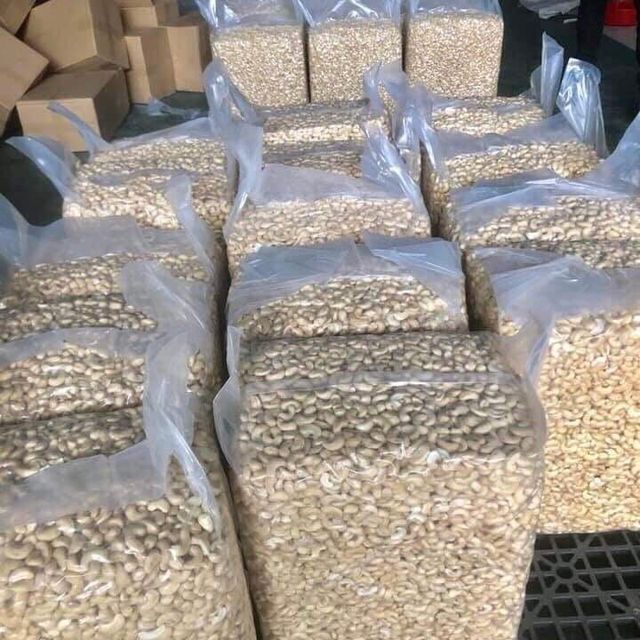 Vietnam exporter Kernel cashews raw nuts Dried cashew nut raw broken cashew nuts Best price - Image 3