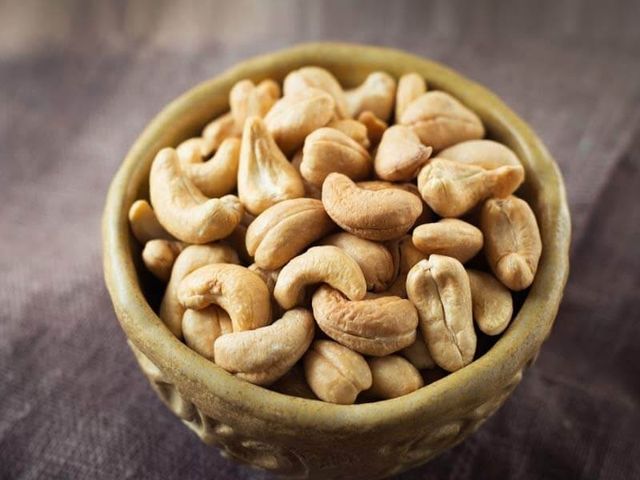 100% Organic roasted cashew nut Premium Snacks - flavoured cashew nuts raw Wholesale - Image 5