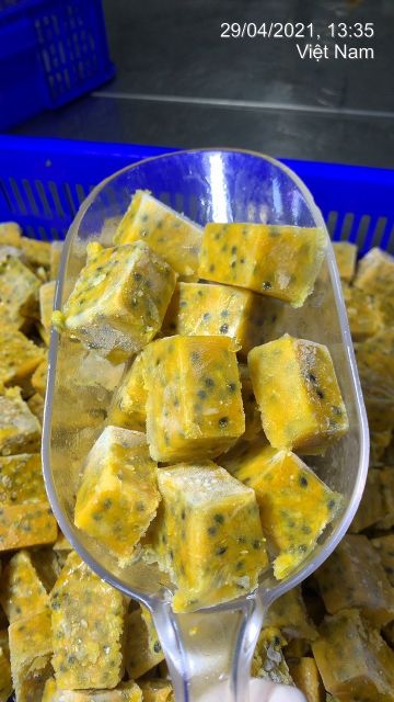 IQF Frozen Passion Fruit Juice from Vietnam for US, EU, ASIA Market with High - quality and Best price ready to export - Image 3