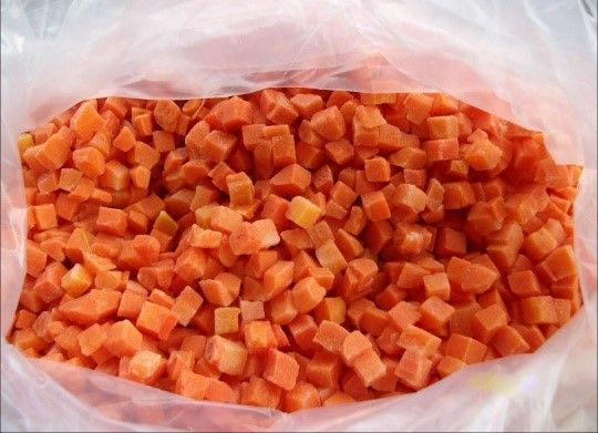 IQF - Frozen Carrot Vegetable Diced/Sliced - Factory Direct Sales - Frozen Fruits and Vegetables in bulk - Image 4