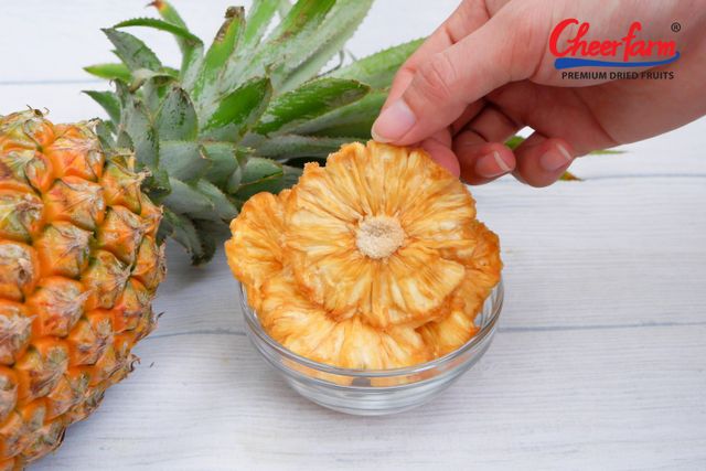 All Natural Dried Pineapple - Image 4