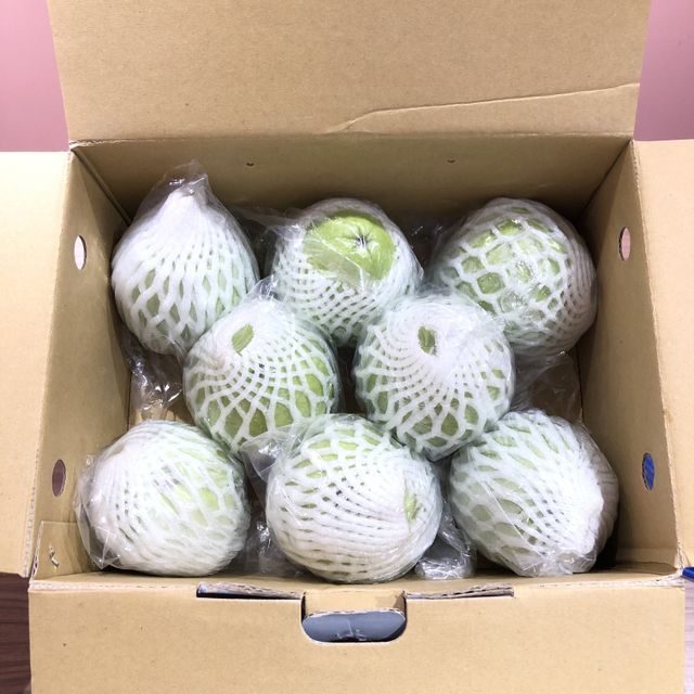 Guava export Vietnam is widely grown in many regions, guava has a natural sweet and sour taste, with high vitamin C content. - Image 6