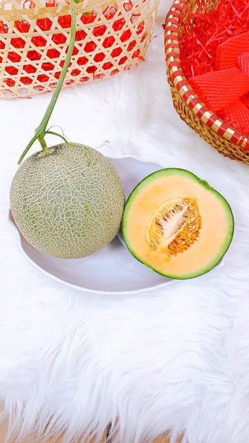 Sweet Organic Fresh Melon Fruit for Exporting with high quality, healthy and the best price shipping to EU, US, ASIA Market - Image 5