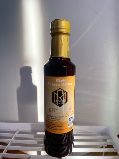 Raw Acacia Honey Grade A Form Liquid Max. Moisture (%) 22 Packaging Jerrycan 50 Kg Place of Origin Indonesia Color Dark Yellow to Red - Image 3