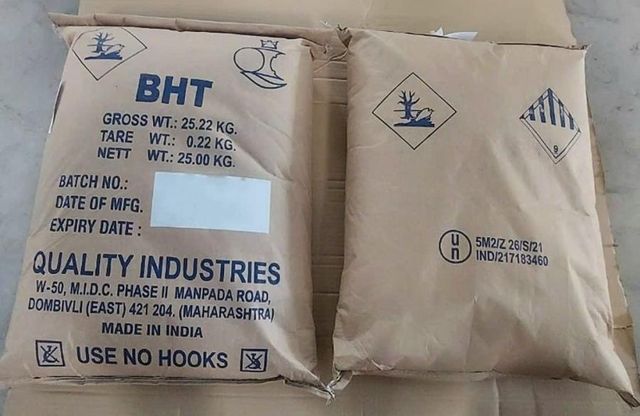 FOR SALE CALCIUM CHLORIDE FEED GRADE /CALCIUM CHLORIDE FLAKES/CALCIUM CHLORIDE FOOD GRADE/CALCIUM CHLORIDE PRILLED FOOD GRADE - Image 3