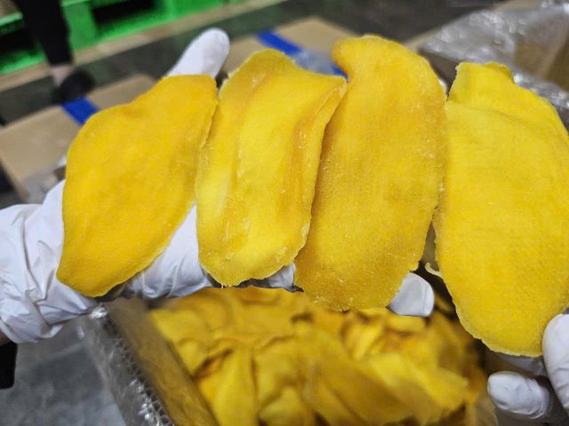 Soft Dried Mango - Image 4