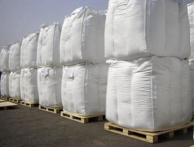 Urea 46% Nitrogen Fertilizer 46-0-0 Prilled and Granular High Nitrogen Content - Image 3
