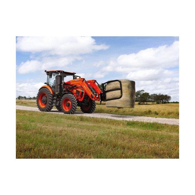 Pre-owned Kubota Tractor for bulk purchase with excellent condition and performance - Image 3