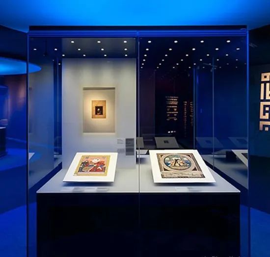 Fibre Optic Display Lighting for Gallery and Museum - Image 4