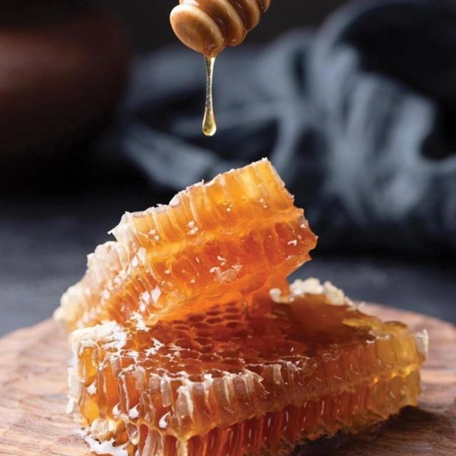 100% Local Wildflower Honey ISO Certified China Origin 100% Natural Pure Raw & Unfiltered Grade A+ with Honeycomb Bulk P - Image 3