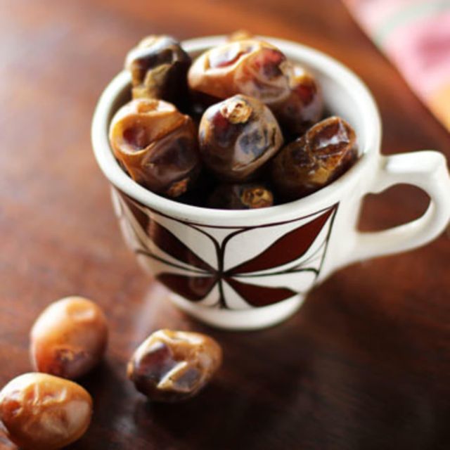 Premium Dried Dates With Soft And Tender Flesh Carefully Selected Dates For Wholesale Food Importers - Image 5
