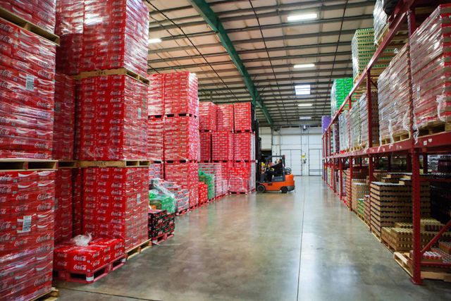 Bulk and Wholesale Peppsi-Cola 330ml Canned Original Low-fat Carbonated Soft Drink - Image 2