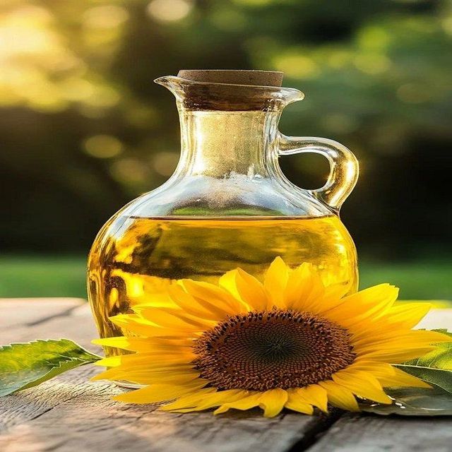 Factory Price Premium Grade Food-grade Organic 100% Pure Fractionated Refined Sunflower Oil - Image 4