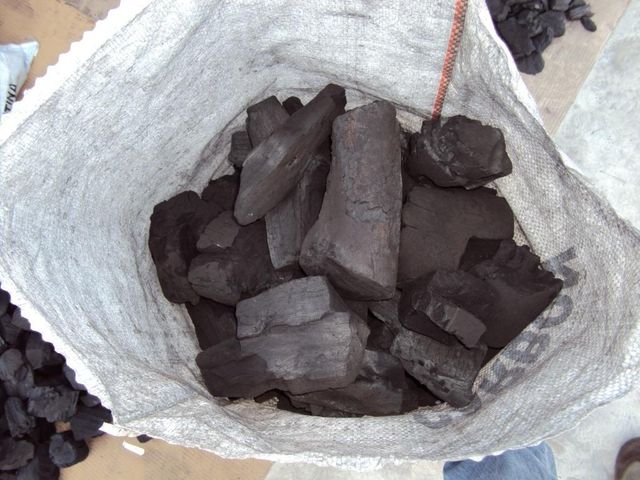 Natural Long-Burning Hardwood BBQ Charcoal for Grilling Smokeless 4-6 Hours Burning Time Hard Briquette - Image 3