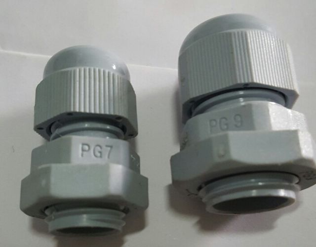 Polaymide Cable Glands Color Gray Weight 500 g Material PVC IP Rating IP33 Gland Size 16 mm I Deal In New Only Usage/Application - Image 1