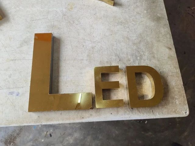 Brass Letters Sign Boards Letter Style 3D Finish Polished Lighting Non Lit Brass Grade CZ108 Letter Thickness 1 mm Mounting Type Wall - Image 3