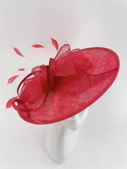 Red Wide-Shape Esinamay Fascinators - Image 1