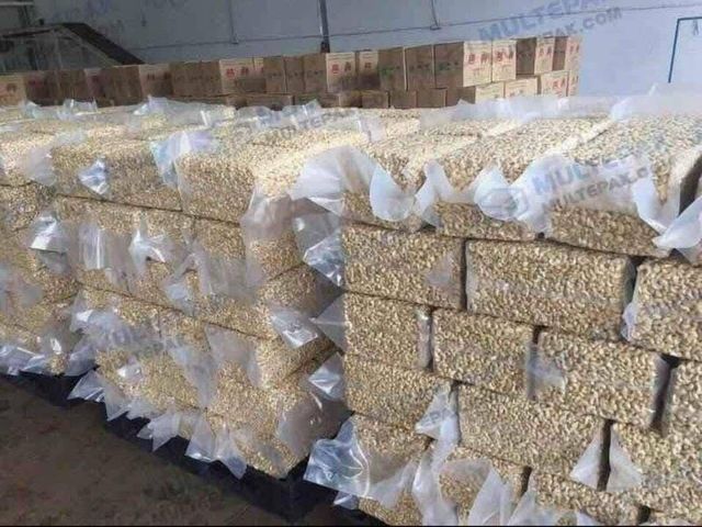 High-quality *CASHEW nuts _with WW180, WW240, WW320, WW450 - Image 2