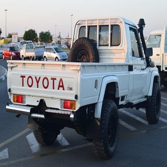 Cheapest Car Second Hand Used Cars Used for Toyata Land Cruiser Pickup Truck Right / Left Hand Drive for Sale Second Hand Cars - Image 3