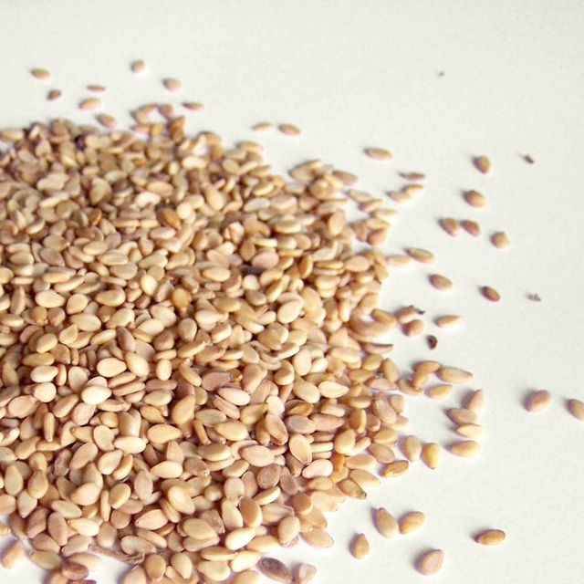 Organic Style Natural Sesame Seed High Oil Yield Sesame Seed For International Food Ingredient Manufacturing Bulk Supply - Image 1