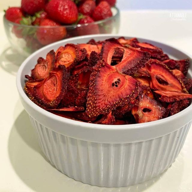 Factory Direct Supply Carefully Selected Fruit With Strong Market Demand Dried strawberries For Wholesale Dried strawberries - Image 4