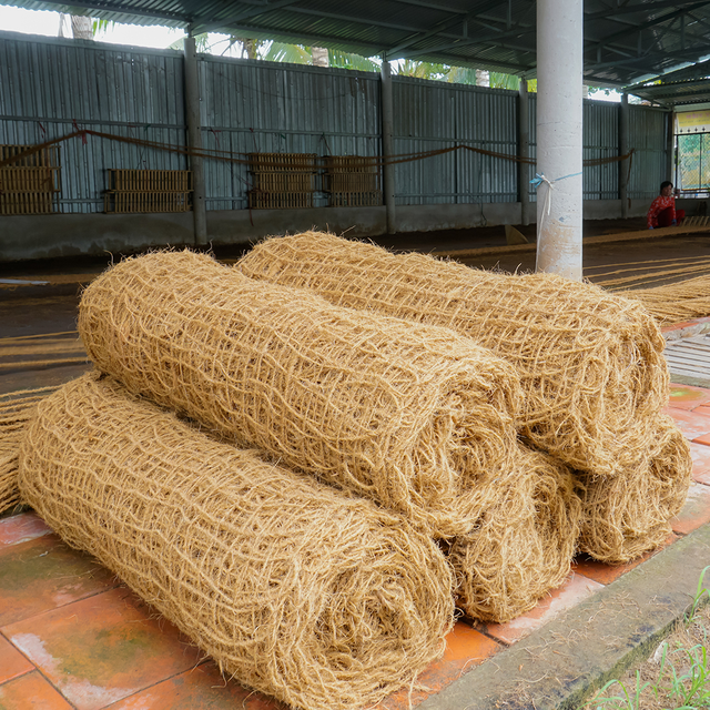 Coconut Coir Net - 2mx20m, Natural Erosion Control Size 2m x 20m Feature Eco-Friendly Place of Origin Vietnam Manufacturer Viet - Image 4