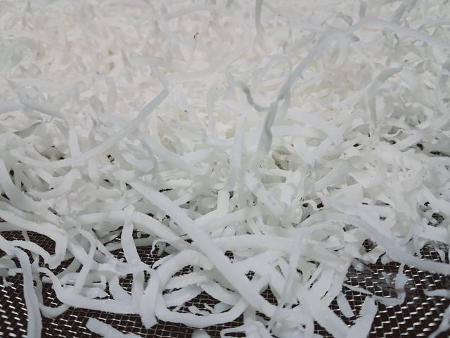 Premium Desiccated Coconut High Fat Low Fat Food Grade Vietnam Bulk Wholesale Supply - Image 4