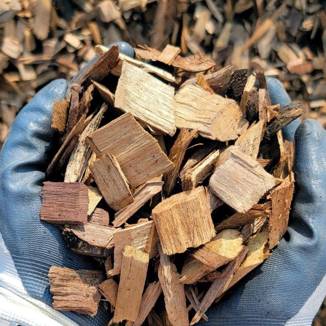 100% Natural Wood Chips Bulk Export Wood Chips For Soil Enhancement And Organic Farming Agricultural Practices - Image 4