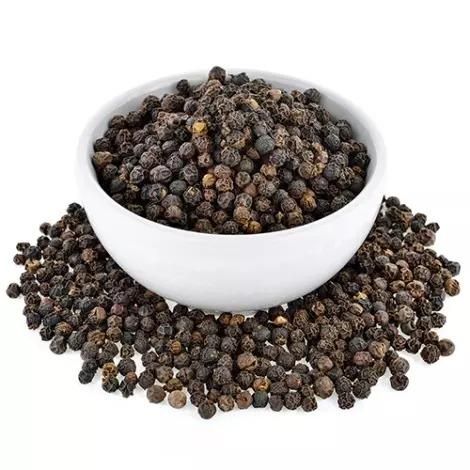 Black peppercorns with uniform size and premium grading Ground black pepper for ready to use seasoning and flavoring Aromatic black pepper for meat dishes vegetables and sauces Black pepper for spice blends marinades and seasoning mixes - Image 3