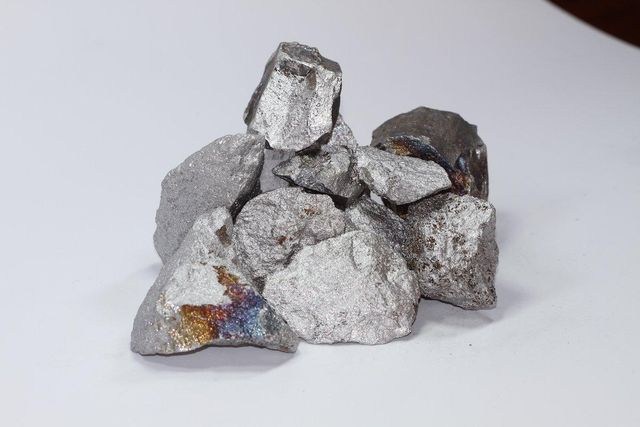 Ferro Molybdenum High Purity Bulk Supply for Steel Alloy Production - Image 1