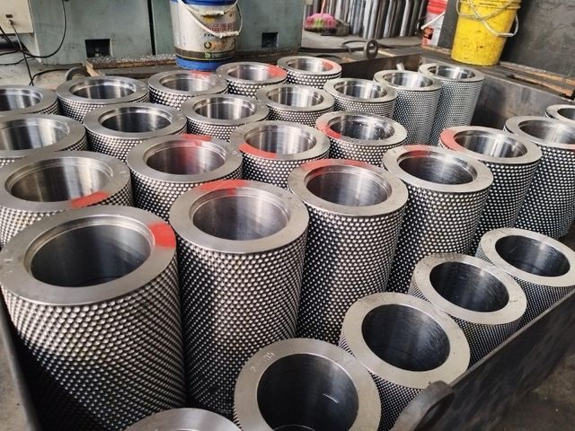 Organic Fertilizer Compound Fertilizer Granules Making Double Roller Granulator - Image 4