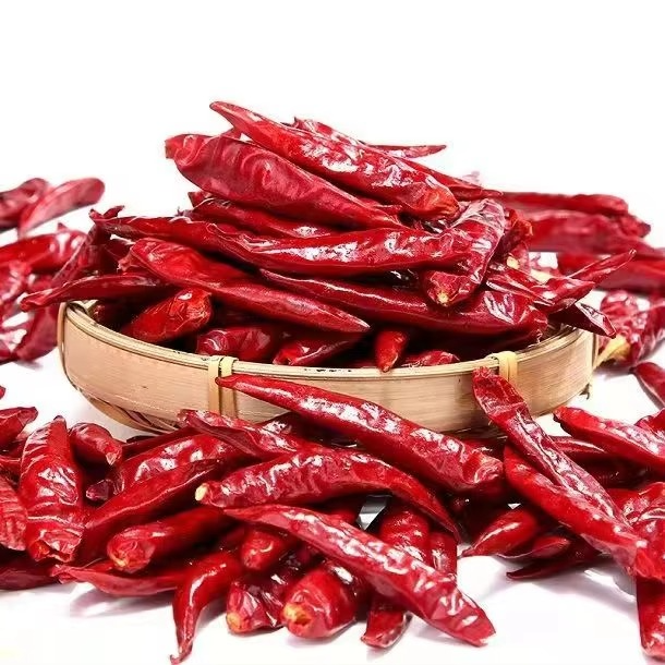 Sun Dried Cayenne Pepper Flakes Featuring Vibrant Color And Distinctive Pungency For Food Processing Applications - Image 3