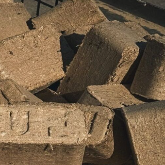 Premium Quality Wood Briquettes/Wood Briquettes/Wood Pellets briquettes - Image 5