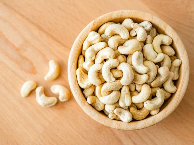 Premium White Whole Cashew Kernels Wholesales | 100% WW240, W180, W320 Export Quality - Image 5
