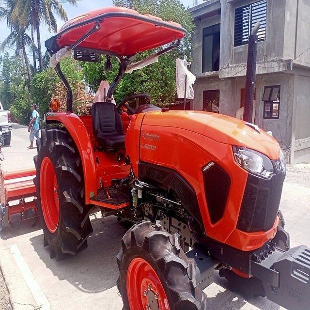 Wholesale Best Quality Kubota L5018 Mini Farm Tractor Compact Utility Durable Small Farm Equipment Hot Selling Used T - Image 4