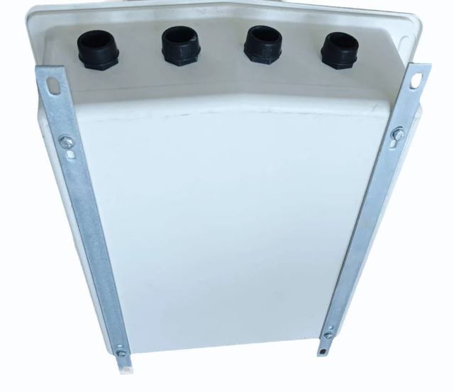 SMC LT FUSE BOX Cable Entry 4 Connection Type 8 Way Product Code SMCFUSEBOX Temperature Resistance 210 Inside Dimensions - Image 4