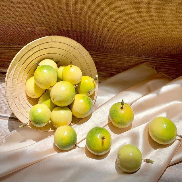 Yellow Skin Passion fruit (Sweet granadilla) with Export quality / Quick Response and Carefully packaged (from VietNam) - Image 3