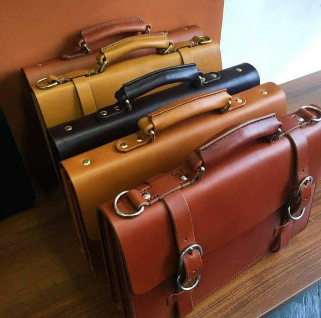 Genune Buffalo Leather Office Bag - Image 5