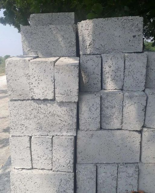 Cellular Lightweight Concrete Brick, Size: 8 Inch Color Grey Size 8 Inch Lightweight Yes Eco-friendly Yes Fire Resistance - Image 1