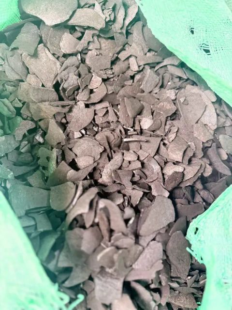Wholesale Coconut Shell Charcoal Briquettes Machine-Made High Quality Restaurant Industrial Use 5-6 Hours Burning - Image 3
