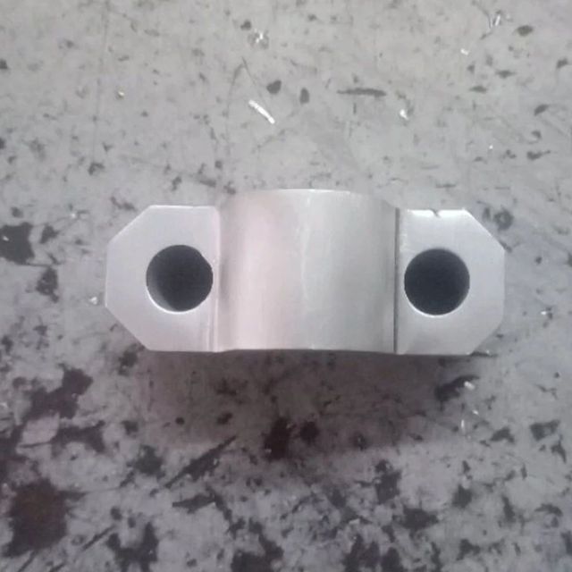 Stainless Steel Cable Clamps Color Silver Weight 100 g Thickness 10mm Size 4 Inch (Width) Material Stainless steel Usage/Application Cable - Image 2