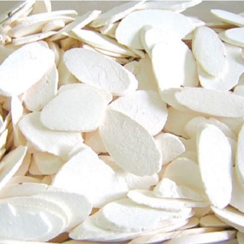 Cassava Chips Ash Content ≤ 0.3% Moisture Content ≤ 13% Physical Form Irregular, Broken, Or Cut Processing Method Peeled Twice, Sun Dried, No - Image 1