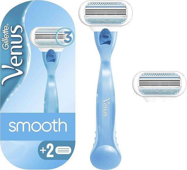 Gillette Venus Intimates Women's 2-Blade Irritation Defense Bar Disposable Razors, 4 count - Image 4