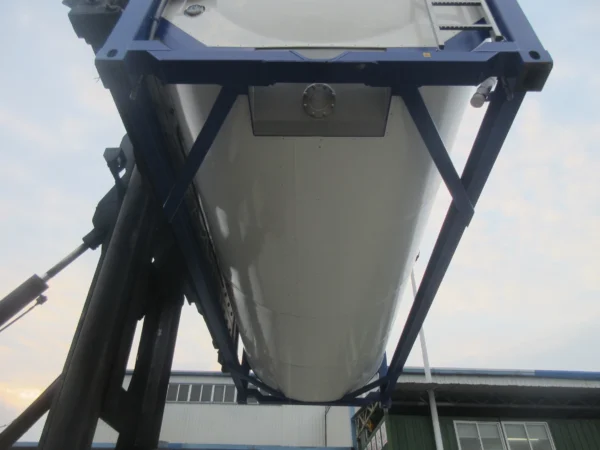 Iso tank / 20′ T14 26KL ISO TANK - Image 4