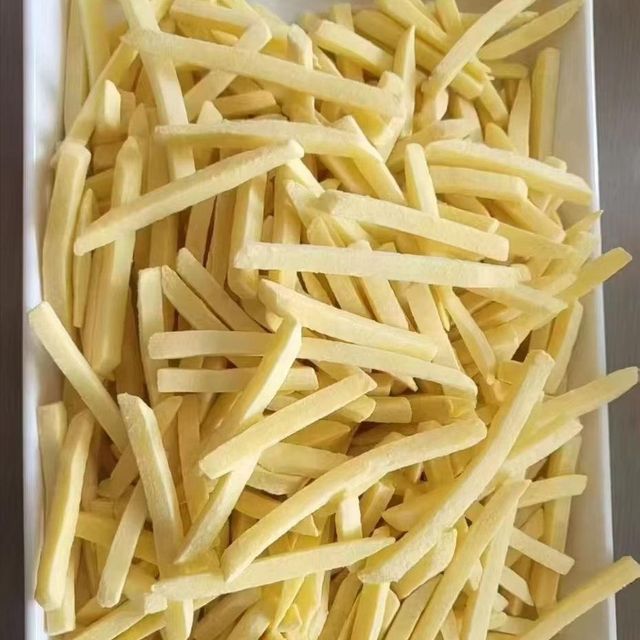 Bulk Supply Frozen Shoestring French Fries for Food Service Industry and Wholesale Buyers - Image 5