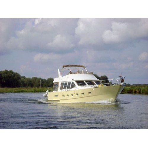 White Petrol Passenger Boat Power 40 HP Color White Brand Uno Boat Speed 7 to 20 Knots Power Source Petrol Length 12 to 16 - Image 1